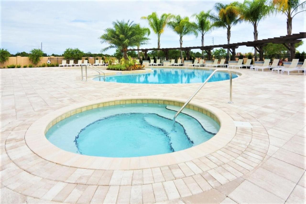 Cozy Four Bedrooms Townhouse At West Lucaya Village Resort 8924 Kissimmee Eksteriør billede